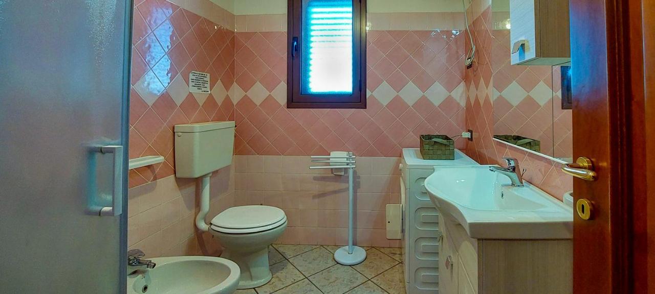 Appartamento Sette Posti Vicino Al Centro Di San Teodoro San Teodoro  Exterior foto